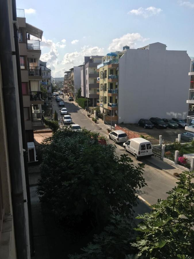 Familienapartment Am Strand In Primorsko Eksteriør bilde